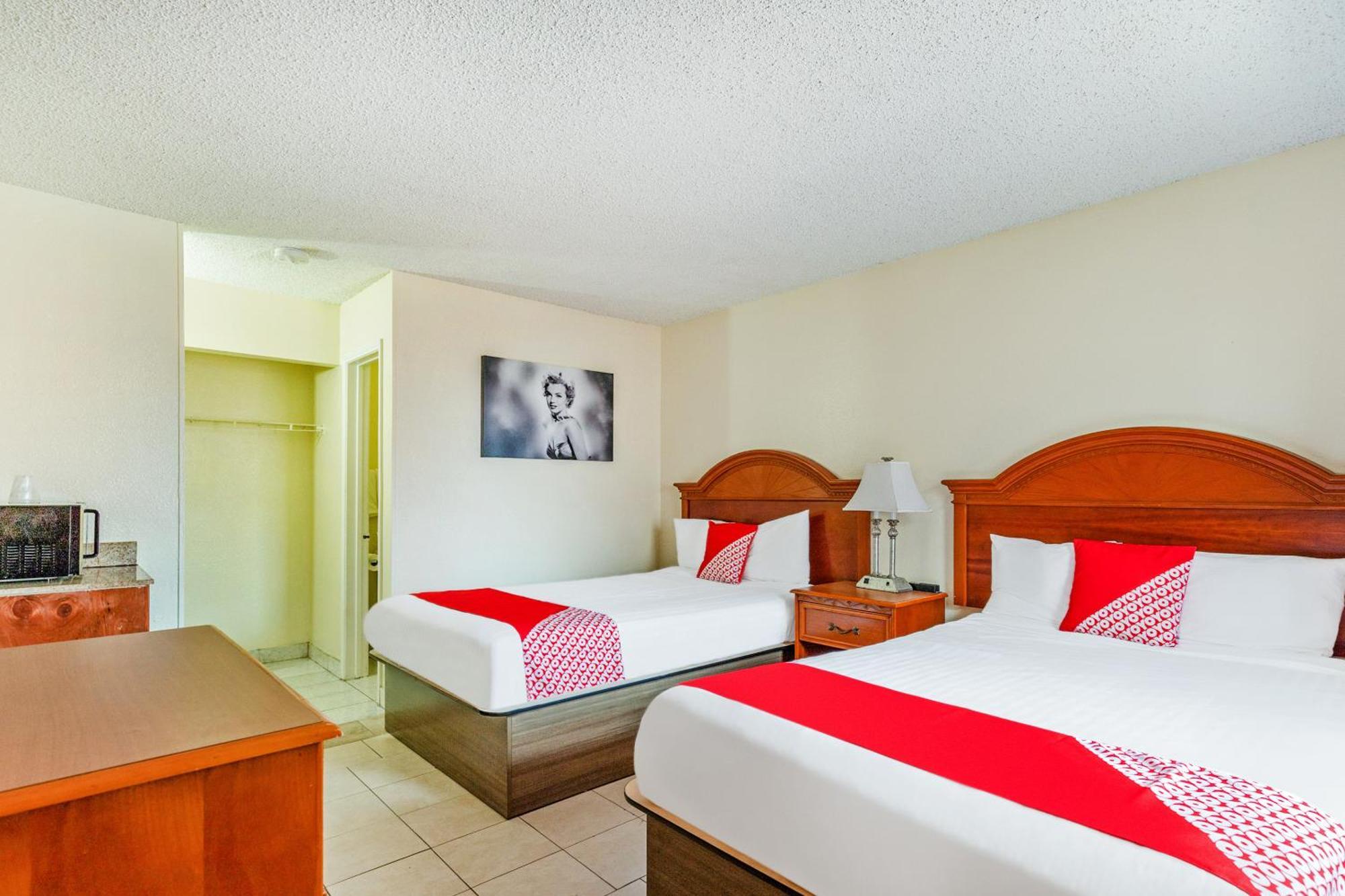 Oyo Hotel San Antonio Lackland Near Seaworld Exterior foto