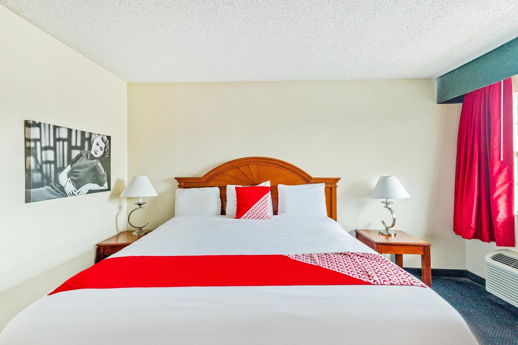 Oyo Hotel San Antonio Lackland Near Seaworld Exterior foto