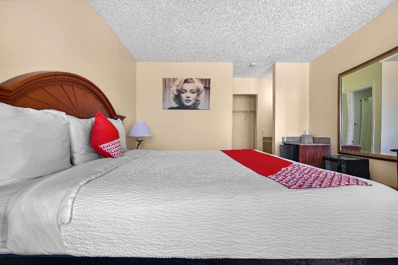 Oyo Hotel San Antonio Lackland Near Seaworld Exterior foto